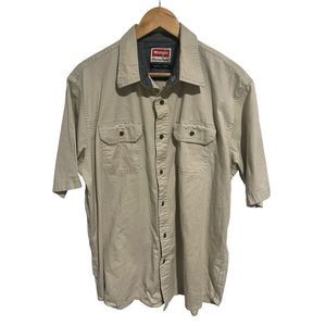 Wrangler Mens Tan Short Sleeve Shirt Pocketed Button Men’s Size Large